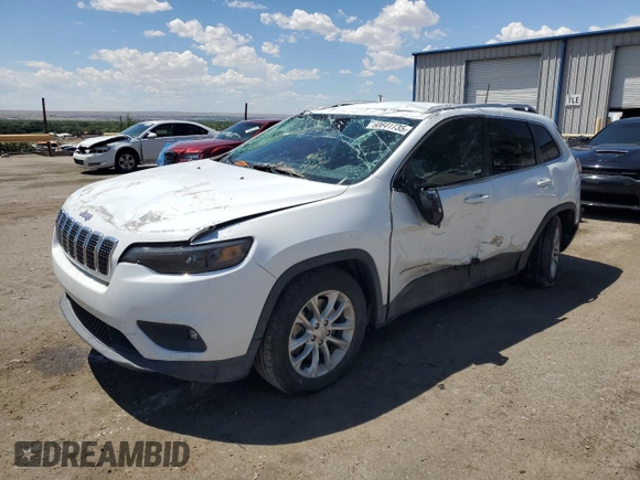 2019 Jeep Cherokee Latitude с VIN 1C4PJLCB5KD232681, выставлен на аукционе Copart как лот 60641735 с пробегом 52 979 миль миль и Списание • Salvage title. История ставок и продаж доступна на DreamBid. Изображение 1.