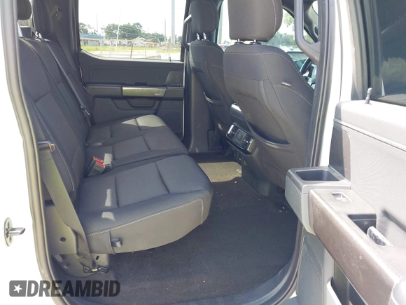2021 Ford F-150 XL with VIN 1FTEW1EP6MFA68273, listed as a IAAI auction lot 42726285 with 33,989 mi miles and . Bid and sale history available at DreamBid. Image 8.