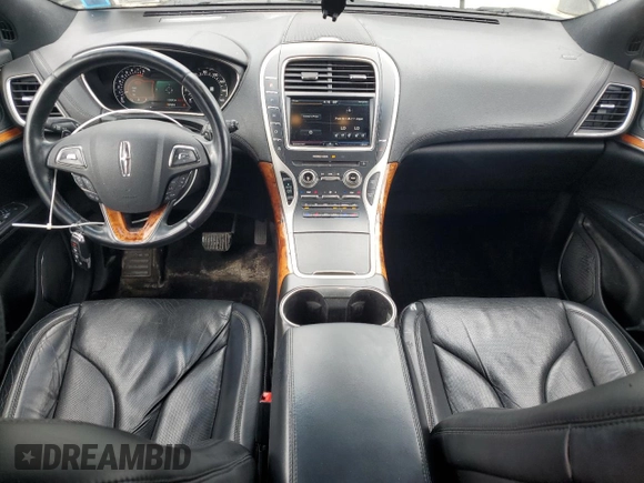 2016 Lincoln MKX Reserve z VIN 2LMTJ8LR5GBL29000, wystawiony jako Copart lot #58273655 z przebiegiem 130 643 mil mil oraz Szkoda całkowita • Salvage title. Historia ofert i sprzedaży dostępna na DreamBid. Obrazek 8.