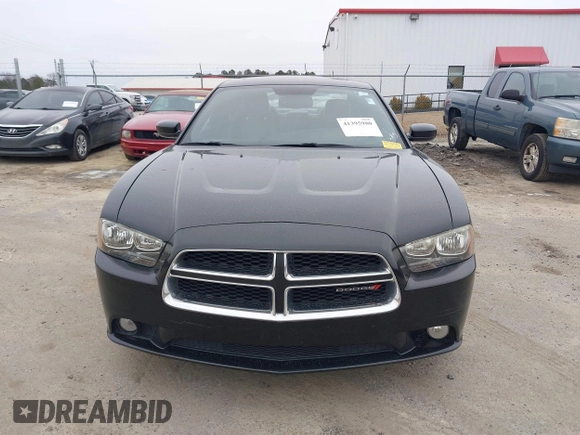 2013 Dodge Charger SXT with VIN 2C3CDXHG2DH525370, listed as a IAAI auction lot 41395980 with 226,079 mi miles. Bid and sale history available at carsss.com. Image 13.