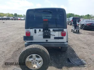 2005 Jeep Wrangler X с VIN 1J4FA39S95P338146, выставлен на аукционе IAAI как лот 42043816 с пробегом 80 937 миль миль и . История ставок и продаж доступна на DreamBid. Изображение 16.