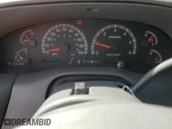2003 Ford F-150 XLT with VIN 1FTRW07L33KB17103, listed as a Copart auction lot 49471045 with 194,367 mi miles and Salvage Title. Bid and sale history available at carsss.com. Image 9.