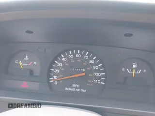 1990 Toyota Pickup z VIN JT4RN81R2L0043473, wystawiony jako IAAI lot #42410597 z przebiegiem 27 697 mil mil oraz . Historia ofert i sprzedaży dostępna na DreamBid. Obrazek 7.