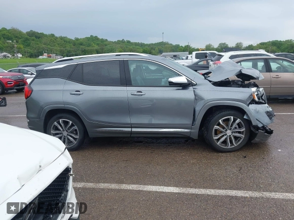 2020 GMC Terrain Denali with VIN 3GKALXEX9LL137492, listed as a IAAI auction lot 42126393 with 47,075 mi miles and . Bid and sale history available at DreamBid. Image 13.