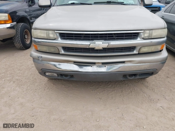 2001 Chevrolet Tahoe LS with VIN 1GNEK13T11R163918, listed as a IAAI auction lot 41886220 with 271,688 mi miles. Bid and sale history available at carsss.com. Image 6.