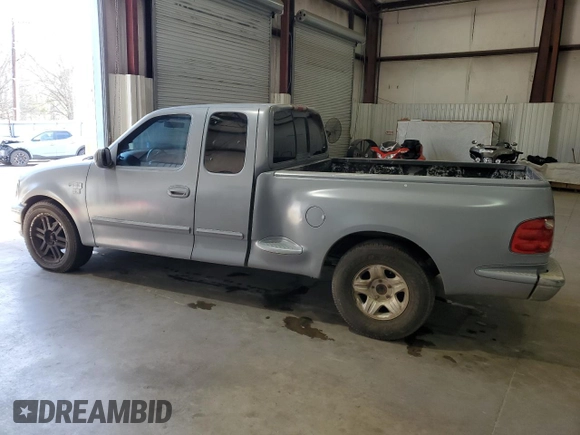 1999 Ford F-150 XL with VIN 2FTRX07W8XCB18782, listed as a Copart auction lot 48996195 with 0 mi miles and Clean Title. Bid and sale history available at carsss.com. Image 2.