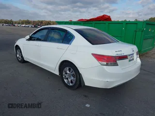 2012 Honda Accord SE z VIN 1HGCP2F63CA017374, wystawiony jako IAAI lot #40875683 z przebiegiem 267 310 mil mil oraz . Historia ofert i sprzedaży dostępna na DreamBid. Obrazek 3.