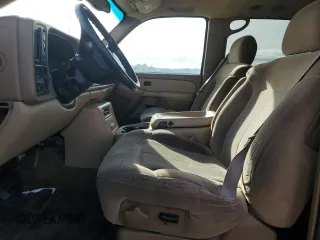 2000 Chevrolet Suburban LS with VIN 3GNFK16T3YG200221, listed as a Copart auction lot 87088044 with 163,716 mi miles and Salvage title. Bid and sale history available at DreamBid. Image 7.