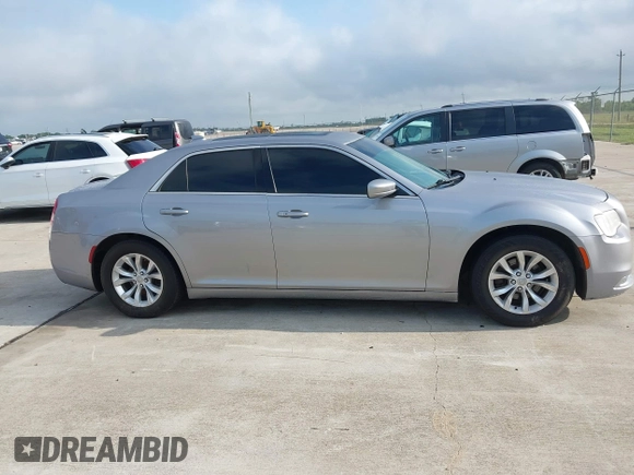 2016 Chrysler 300 Anniversary Edition with VIN 2C3CCAAG9GH211875, listed as a IAAI auction lot 42052083 with 209,251 mi miles and . Bid and sale history available at DreamBid. Image 13.