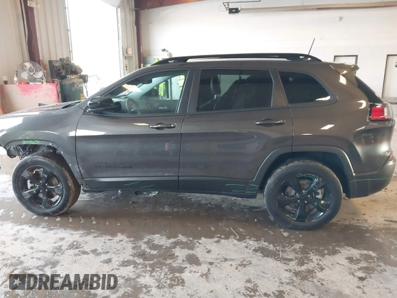2023 Jeep Cherokee Altitude Lux with VIN 1C4PJMMB7PD107404, listed as a IAAI auction lot 41458661 with 30,683 mi miles. Bid and sale history available at carsss.com. Image 14.