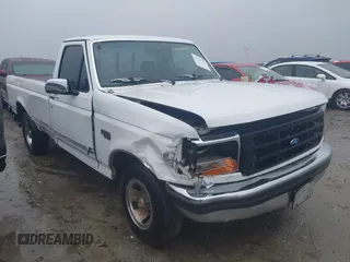 1994 Ford F-150 with VIN 1FTEF15N0RNA67826, listed as a IAAI auction lot 41547971 with 233,713 mi miles. Bid and sale history available at carsss.com. Image 1.