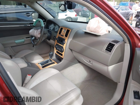 2007 Chrysler 300 C with VIN 2C3LA63H97H766771, listed as a IAAI auction lot 40188877 with 93,933 mi miles. Bid and sale history available at carsss.com. Image 5.