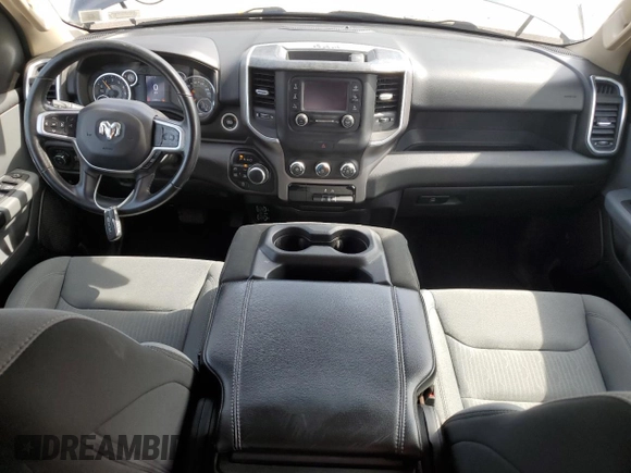 2019 Ram 1500 Big Horn z VIN 1C6SRFFT1KN621098, wystawiony jako Copart lot #52895395 z przebiegiem 66 458 mil mil oraz Szkoda całkowita • Salvage title. Historia ofert i sprzedaży dostępna na DreamBid. Obrazek 8.