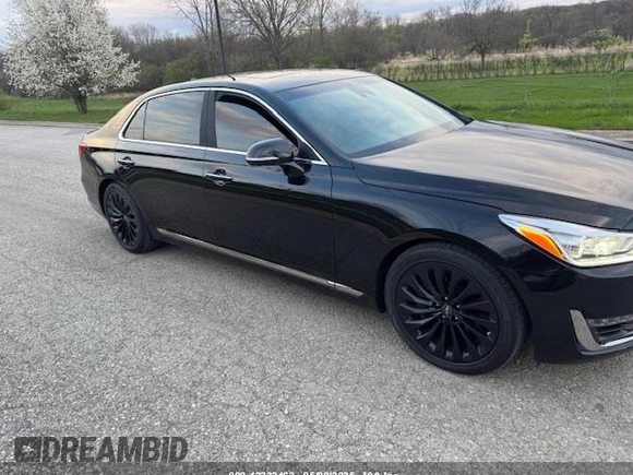 2019 Genesis G90 Ultimate with VIN KMHG54JH9KU053279, listed as a IAAI auction lot 42232463 with 4,271 mi miles and . Bid and sale history available at DreamBid. Image 2.
