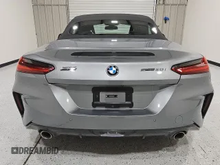 2025 BMW Z4 sDrive30i z VIN WBAHF3C04SWY38592, wystawiony jako Copart lot #55865365 z przebiegiem 11 980 mil mil oraz Tytuł czysty. Historia ofert i sprzedaży dostępna na DreamBid. Obrazek 6.