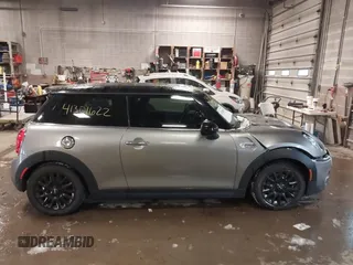 2018 MINI Hardtop Cooper S with VIN WMWXP7C54J2A49041, listed as a IAAI auction lot 41301622 with 49,799 mi miles and . Bid and sale history available at DreamBid. Image 13.