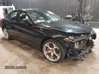 2021 Alfa Romeo Giulia Ti z VIN ZARFANBN7M7644482, wystawiony jako IAAI lot #42502199 z przebiegiem 27 962 mil mil oraz . Historia ofert i sprzedaży dostępna na DreamBid. Obrazek 1.