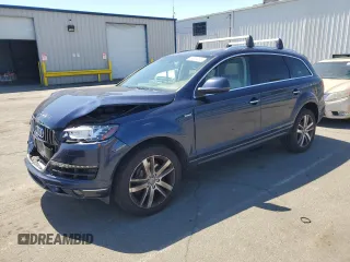 2015 Audi Q7 Premium Plus z VIN WA1LGAFEXFD013318, wystawiony jako Copart lot #55854145 z przebiegiem 115 035 mil mil oraz Szkoda całkowita • Salvage title. Historia ofert i sprzedaży dostępna na DreamBid. Obrazek 1.