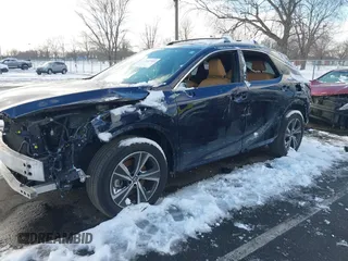 2024 Lexus RX 350 z VIN 2T2BAMCA9RC041002, wystawiony jako IAAI lot #41360795 z przebiegiem 23 908 mil mil oraz . Historia ofert i sprzedaży dostępna na DreamBid. Obrazek 6.