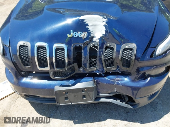 2016 Jeep Cherokee Latitude with VIN 1C4PJMCS5GW209340, listed as a IAAI auction lot 42401705 with 141,994 mi miles and . Bid and sale history available at DreamBid. Image 6.