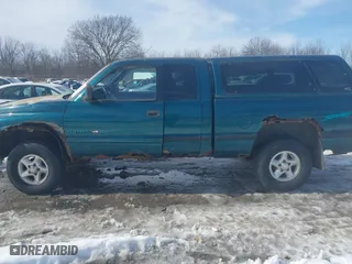 1998 Dodge Ram 1500 with VIN 3B7HF13Z4WG191315, listed as a IAAI auction lot 41643173 with 222,200 mi miles. Bid and sale history available at carsss.com. Image 14.
