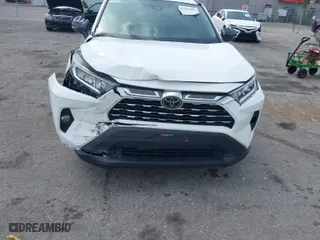 2020 Toyota RAV4 XLE with VIN 2T3W1RFV8LC053206, listed as a IAAI auction lot 41866082 with 188,118 mi miles. Bid and sale history available at carsss.com. Image 6.