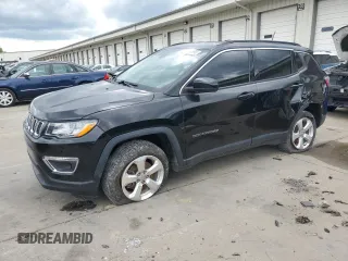 2019 Jeep Compass Latitude z VIN 3C4NJDBB9KT776299, wystawiony jako Copart lot #55174995 z przebiegiem 84 482 mil mil oraz Czysty tytuł • Clean title. Historia ofert i sprzedaży dostępna na DreamBid. Obrazek 1.