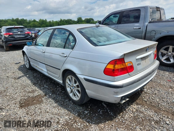 2004 BMW 3 Series 330xi with VIN WBAEW53464PG10935, listed as a Copart auction lot 63155905 with 165,240 mi miles and Clean title. Bid and sale history available at DreamBid. Image 2.