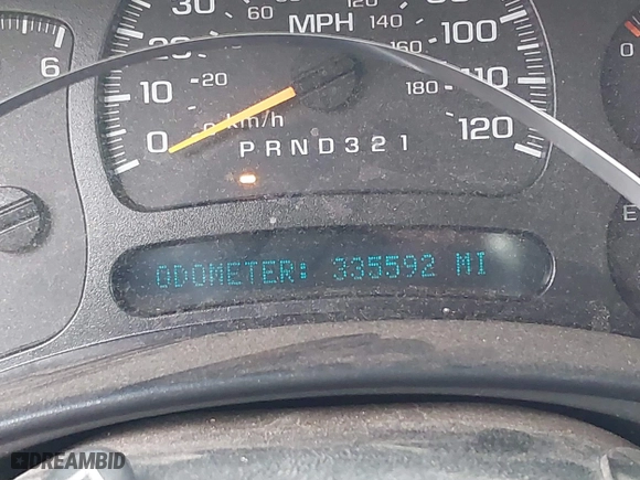 2006 Chevrolet Silverado 1500 LT2 with VIN 2GCEK19B761109126, listed as a IAAI auction lot 41681380 with 335,592 mi miles. Bid and sale history available at carsss.com. Image 7.