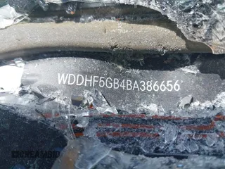 2011 Mercedes-Benz E 350 Luxury with VIN WDDHF5GB4BA386656, listed as a IAAI auction lot 42272293 with Not provided miles and . Bid and sale history available at DreamBid. Image 9.