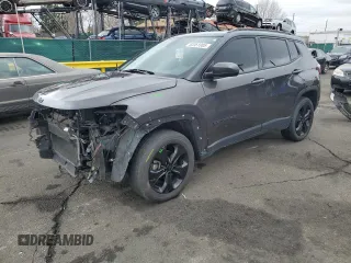2018 Jeep Compass Altitude with VIN 3C4NJDBB8JT453120, listed as a Copart auction lot 52051085 with 87,653 mi miles and Salvage title. Bid and sale history available at DreamBid. Image 1.