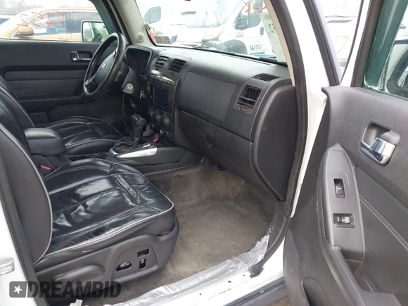 2008 Hummer H3 SUV with VIN 5GTEN13E588152981, listed as a IAAI auction lot 41849252 with 173,428 mi miles and . Bid and sale history available at DreamBid. Image 5.