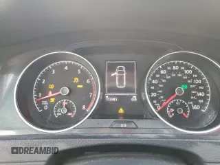 2018 Volkswagen Golf S z VIN 3VW117AUXJM760394, wystawiony jako Copart lot #82150494 z przebiegiem 113 381 mil mil oraz Szkoda całkowita • Salvage title. Historia ofert i sprzedaży dostępna na DreamBid. Obrazek 9.