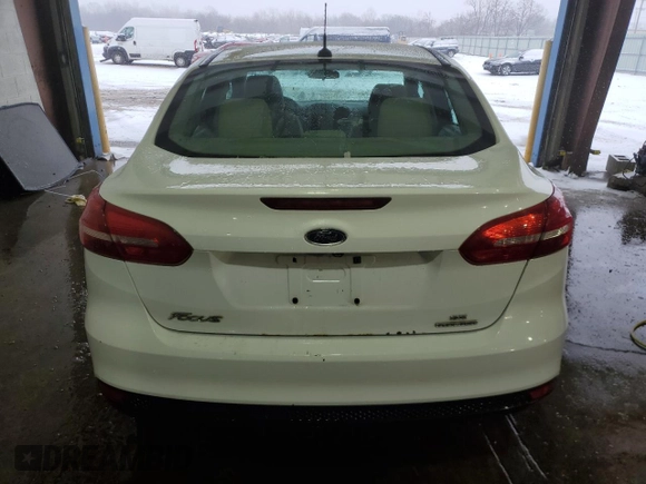 2015 Ford Focus SE with VIN 1FADP3F23FL293266, listed as a Copart auction lot 45048925 with 163,226 mi miles and Salvage title. Bid and sale history available at DreamBid. Image 6.