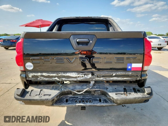 2002 Chevrolet Avalanche with VIN 3GNEC13TX2G308730, listed as a Copart auction lot 60163935 with 250,873 mi miles and Salvage title. Bid and sale history available at DreamBid. Image 6.