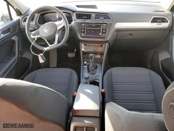 2024 Volkswagen Tiguan S with VIN 3VVFB7AX0RM033567, listed as a Copart auction lot 42696965 with 15,203 mi miles and Salvage Title. Bid and sale history available at carsss.com. Image 8.