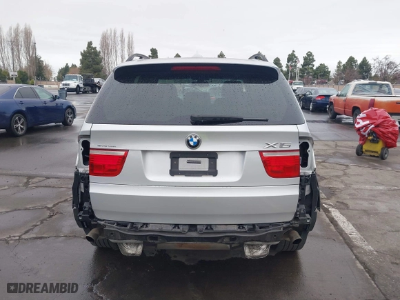 2007 BMW X5 3.0si with VIN 5UXFE43597L017476, listed as a IAAI auction lot 41459147 with 184,494 mi miles. Bid and sale history available at carsss.com. Image 17.