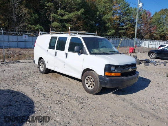 2010 Chevrolet Express Cargo Van with VIN 1GCUGADX3A1131204, listed as a IAAI auction lot 40709065 with 312,430 mi miles. Bid and sale history available at carsss.com. Image 1.