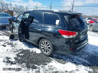 2014 Nissan Pathfinder SV with VIN 5N1AR2MM4EC681915, listed as a IAAI auction lot 41579984 with 221,741 mi miles. Bid and sale history available at carsss.com. Image 3.