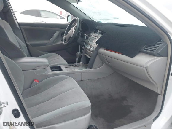 2008 Toyota Camry LE with VIN 4T4BE46K38R045952, listed as a IAAI auction lot 41865676 with 236,996 mi miles. Bid and sale history available at carsss.com. Image 5.