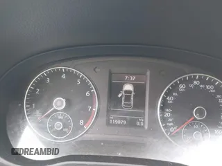 2015 Volkswagen Passat Sport z VIN 1VWBT7A34FC023206, wystawiony jako IAAI lot #42429741 z przebiegiem 119 079 mil mil oraz . Historia ofert i sprzedaży dostępna na DreamBid. Obrazek 7.