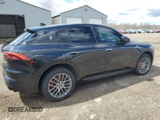 2023 Maserati Grecale GT z VIN ZN682AVA0P7427490, wystawiony jako Copart lot #46383334 z przebiegiem Nie podano mil oraz . Historia ofert i sprzedaży dostępna na DreamBid. Obrazek 3.