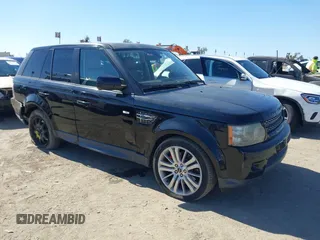 2013 Land Rover Range Rover Sport HSE LUX with VIN SALSK2D43DA761190, listed as a IAAI auction lot 41621909 with 122,407 mi miles. Bid and sale history available at carsss.com. Image 1.