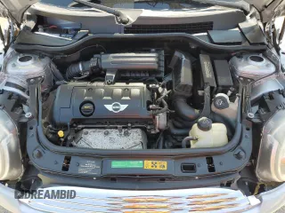 2010 MINI Hardtop с VIN WMWMF3C5XATZ25066, выставлен на аукционе Copart как лот 60396455 с пробегом 140 888 миль миль и Чистый • Clean title. История ставок и продаж доступна на DreamBid. Изображение 12.
