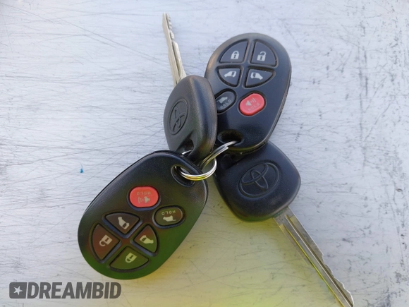 2016 Toyota Sienna SE с VIN 5TDXK3DC0GS702003, выставлен на аукционе IAAI как лот 41957604 с пробегом 41 409 миль миль и . История ставок и продаж доступна на DreamBid. Изображение 11.