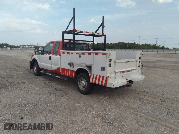 2016 Ford F-250 XL with VIN 1FD7X2B68GEC87426, listed as a IAAI auction lot 42014962 with 452,645 mi miles and . Bid and sale history available at DreamBid. Image 3.