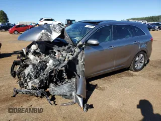 2019 Kia Sorento SX z VIN 5XYPK4A55KG448516, wystawiony jako Copart lot #47695925 z przebiegiem Nie podano mil oraz Szkoda całkowita • Salvage title. Historia ofert i sprzedaży dostępna na DreamBid. Obrazek 1.