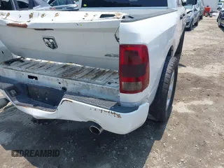 2012 Ram 1500 Express z VIN 1C6RD7FT4CS134208, wystawiony jako IAAI lot #42394244 z przebiegiem 237 895 mil mil oraz . Historia ofert i sprzedaży dostępna na DreamBid. Obrazek 18.