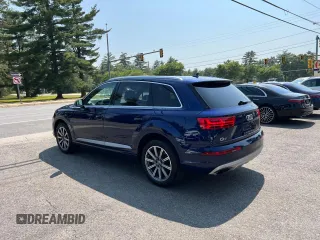 2019 Audi Q7 Premium Plus with VIN WA1LAAF75KD041511, listed as a Copart auction lot 61382725 with 165,707 mi miles and Clean title. Bid and sale history available at DreamBid. Image 3.