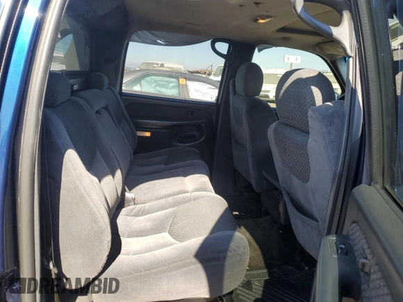 2002 Chevrolet Avalanche with VIN 3GNEK13T62G111797, listed as a Copart auction lot 74718404 with 313,990 mi miles and Salvage Title. Bid and sale history available at carsss.com. Image 10.
